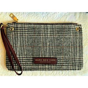 Marc New York Wristlet Plaid Burgundy Detachable Strap Brand New Without Tags